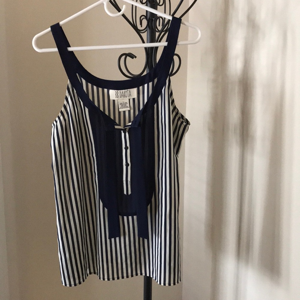 BB DAKOTA Top